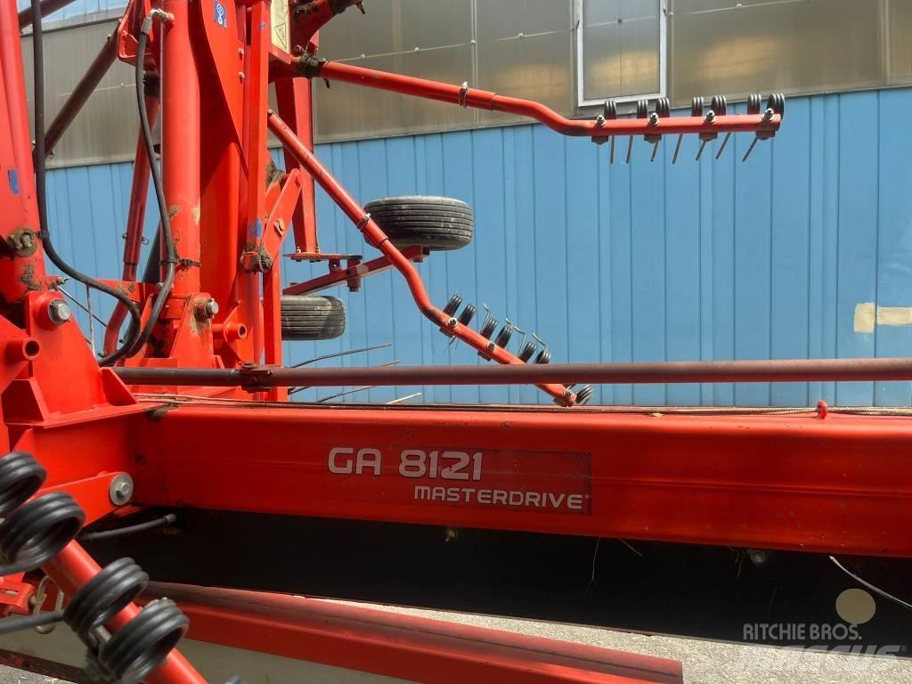 Kuhn GA 8121 Vālotāji