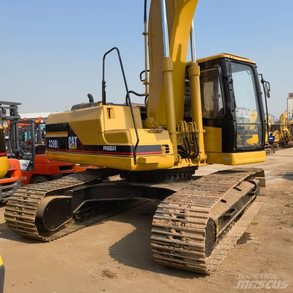 CAT 320 B L Kāpurķēžu ekskavatori