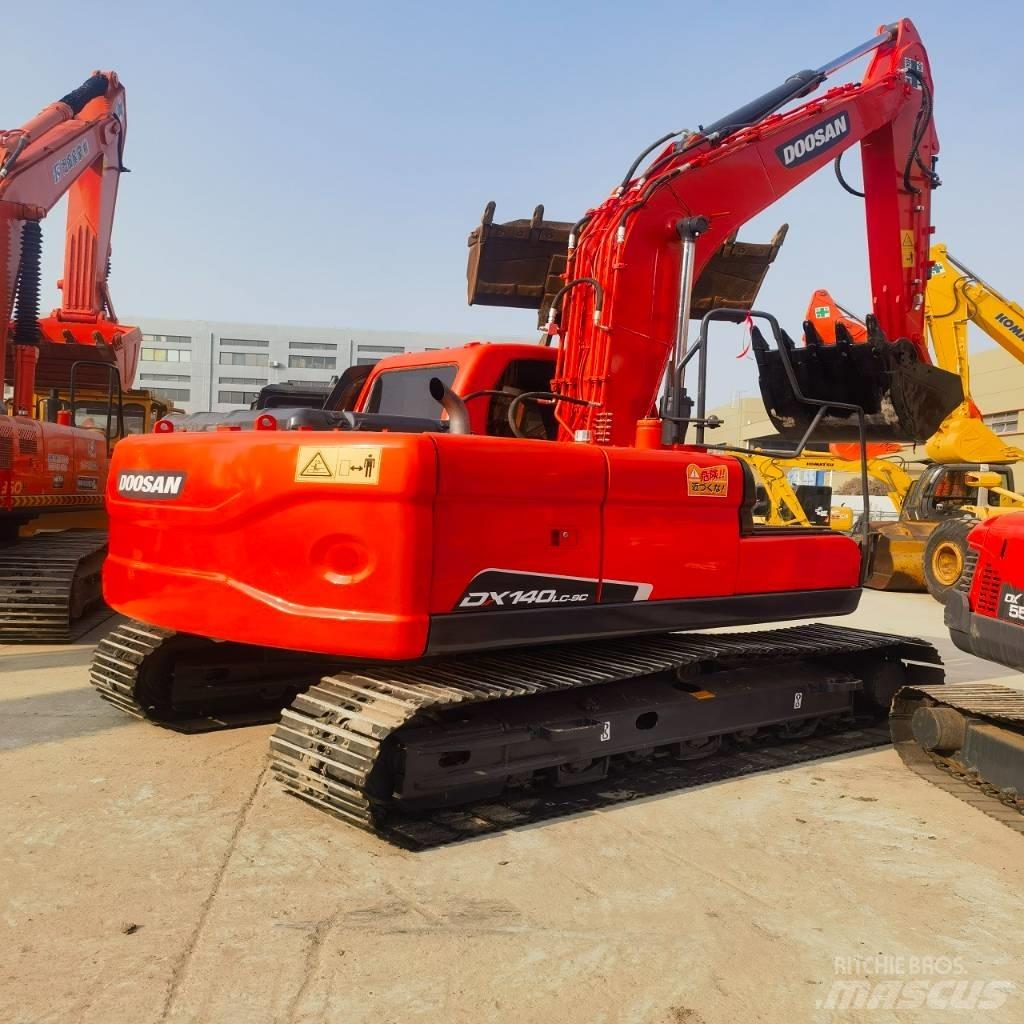 Doosan DX140LC-9C Kāpurķēžu ekskavatori