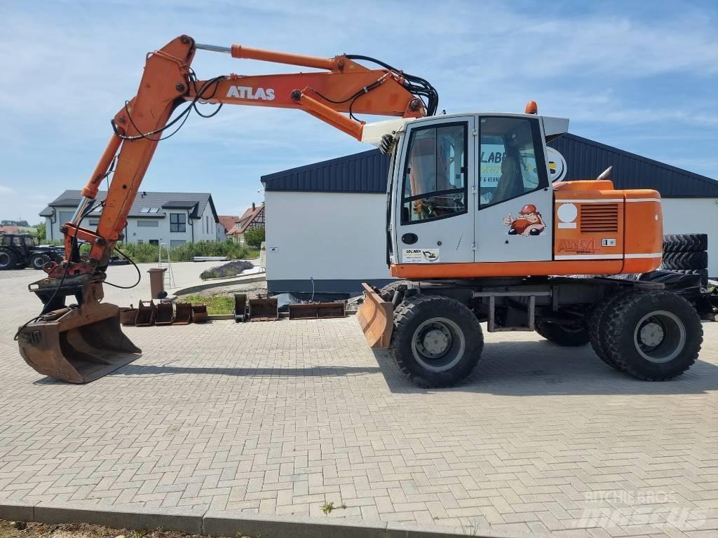 Atlas 1204 Ekskavatori uz riteņiem