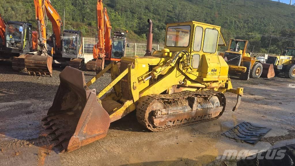Komatsu D 57 S-1 Kāpurķēžu iekrāvēji