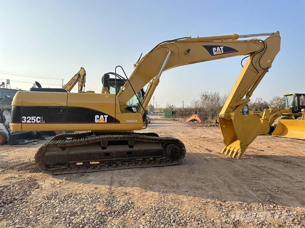 CAT 325 C Kāpurķēžu ekskavatori