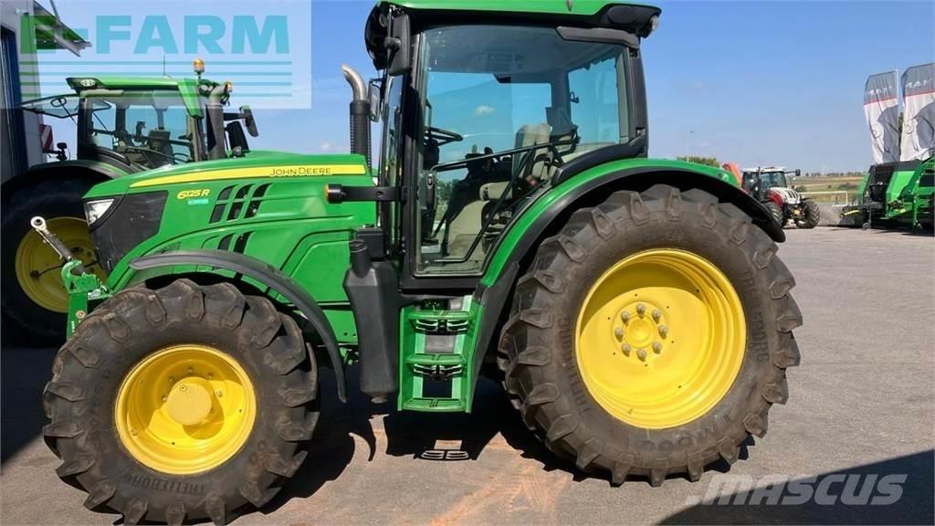 John Deere 6125R Traktori
