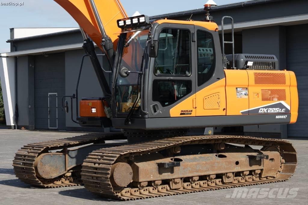 Doosan DX 225 LC-7 Kāpurķēžu ekskavatori