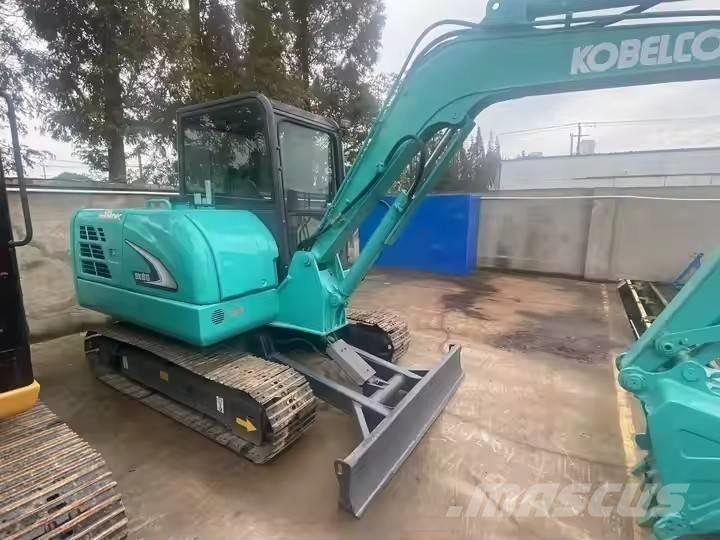 Kobelco SK 60 Kāpurķēžu ekskavatori