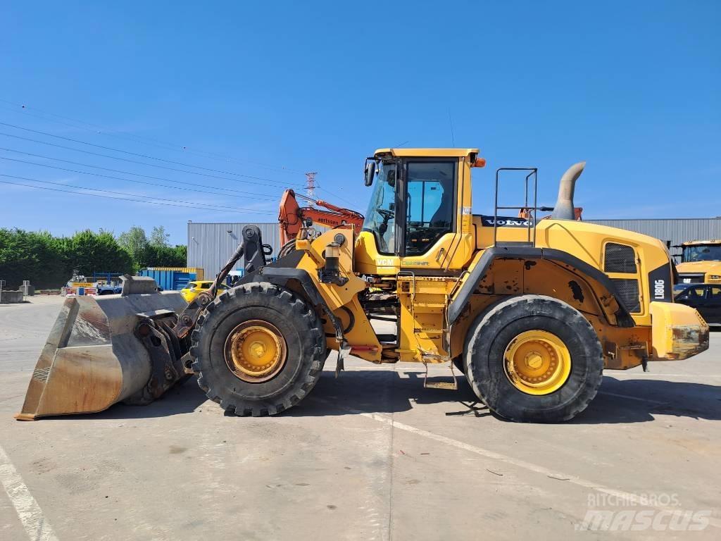 Volvo L180G Iekrāvēji uz riteņiem