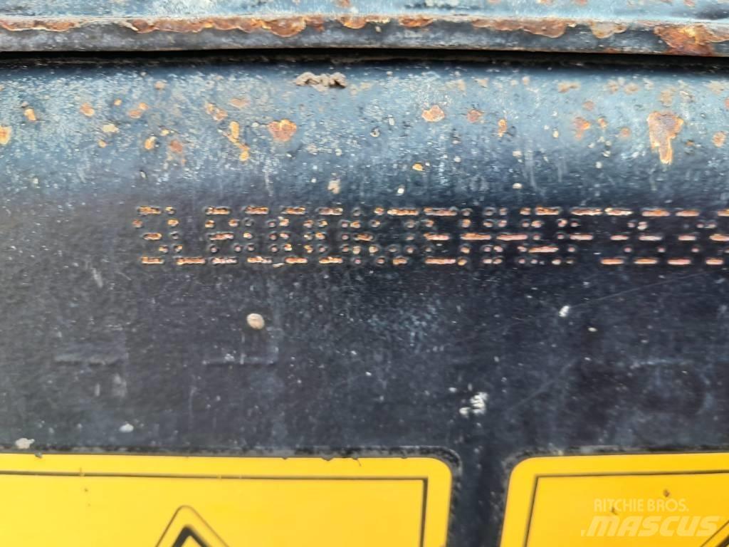 JCB 3TST Artikulētie pašizgāzēji