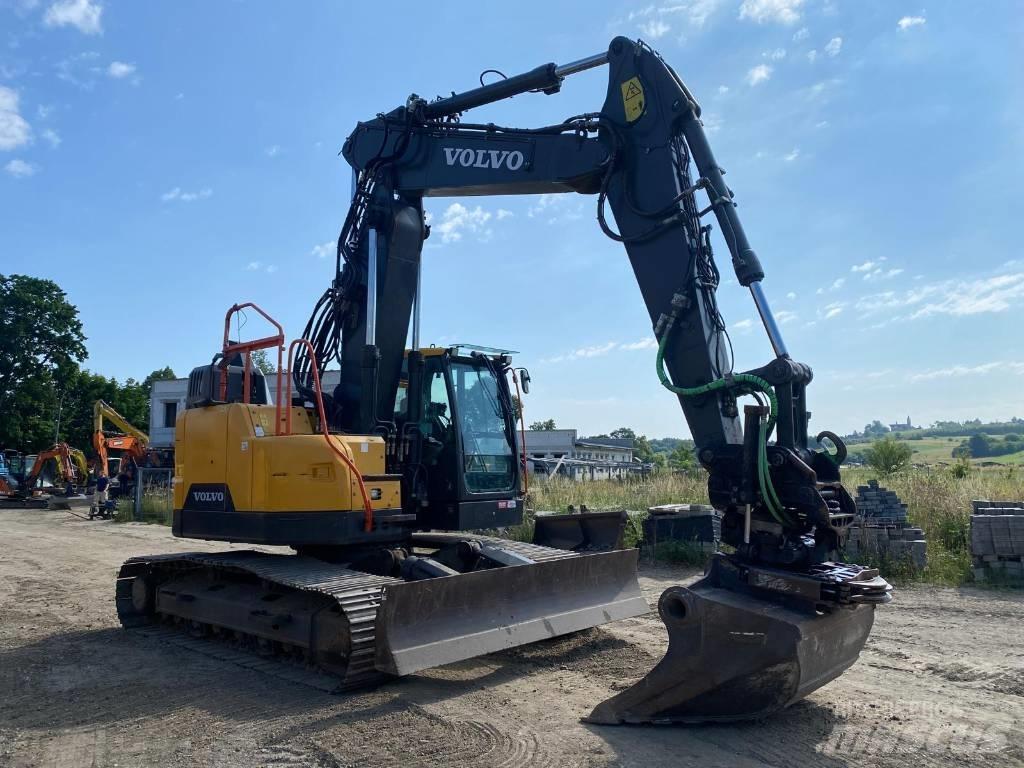 Volvo ECR 235 Kāpurķēžu ekskavatori