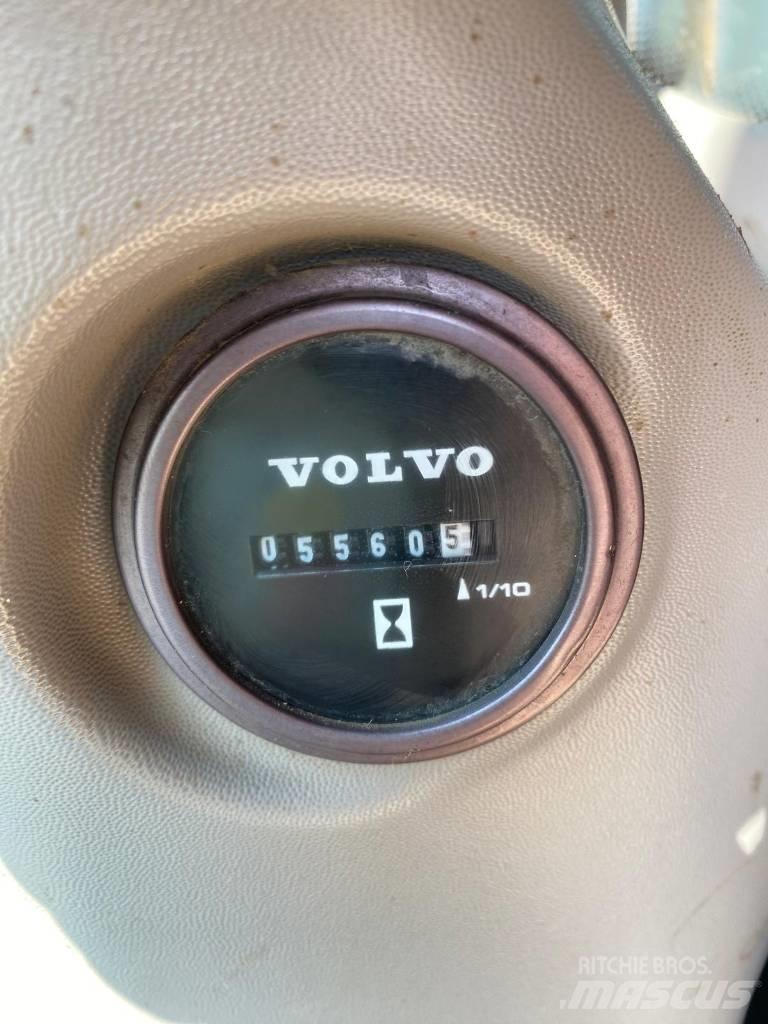 Volvo ECR 235 Kāpurķēžu ekskavatori