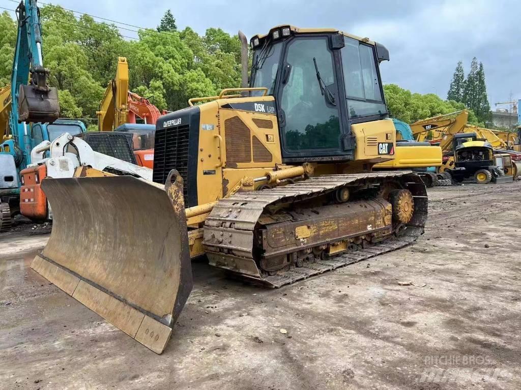 CAT D 5 K Kāpurķēžu buldozeri