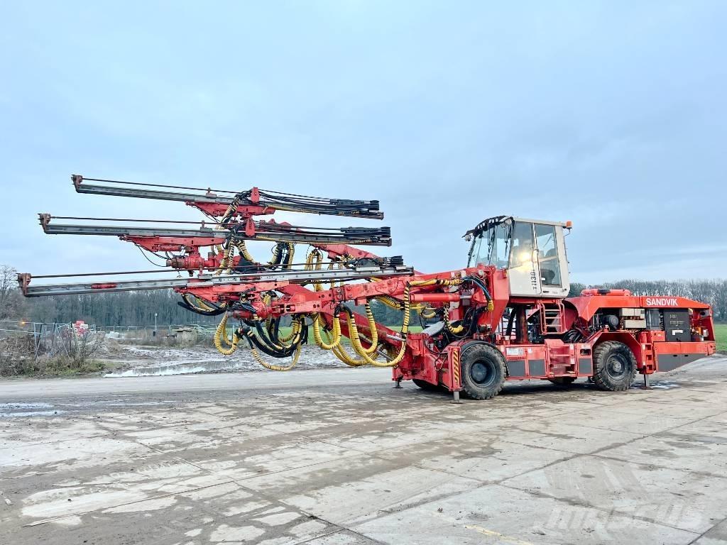 Sandvik DT1130i Tuneļu un pazemes kalnrūpniecības urbji