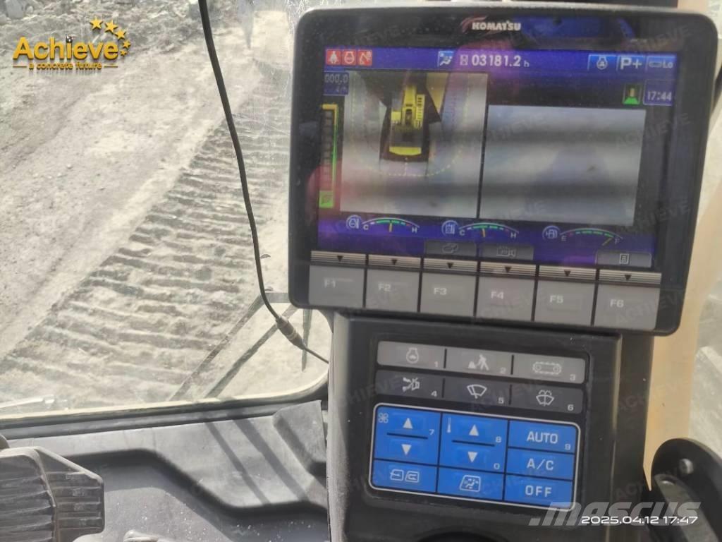 Komatsu PC 1250-11 Kāpurķēžu ekskavatori