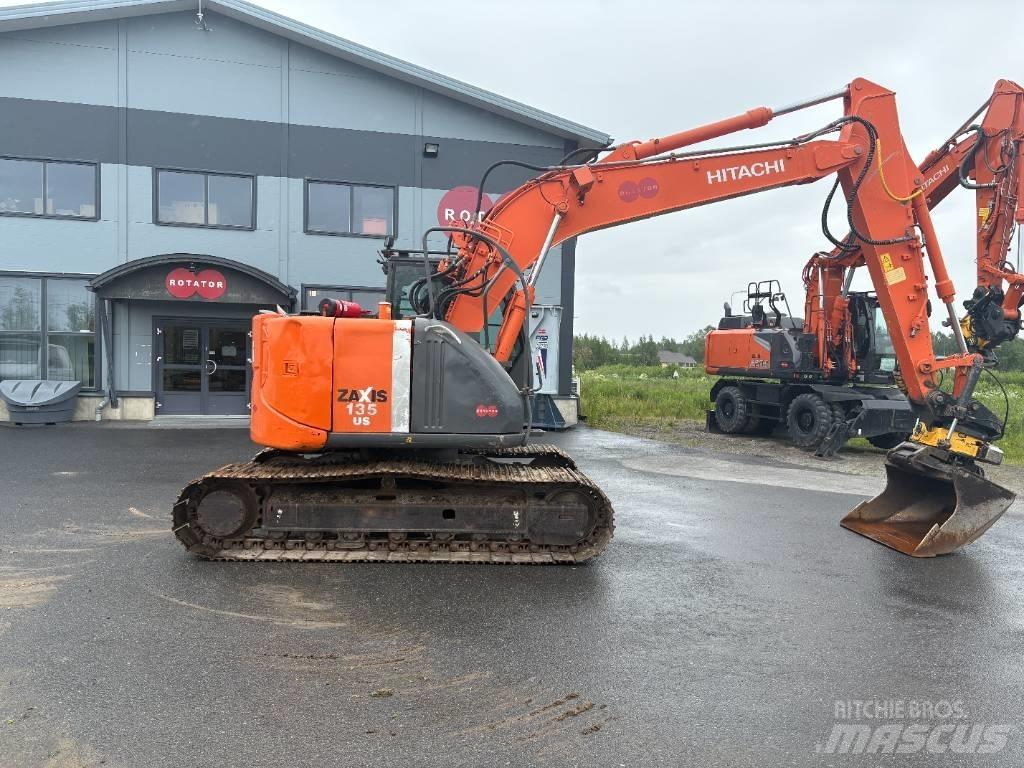 Hitachi ZX135US-3 Kāpurķēžu ekskavatori