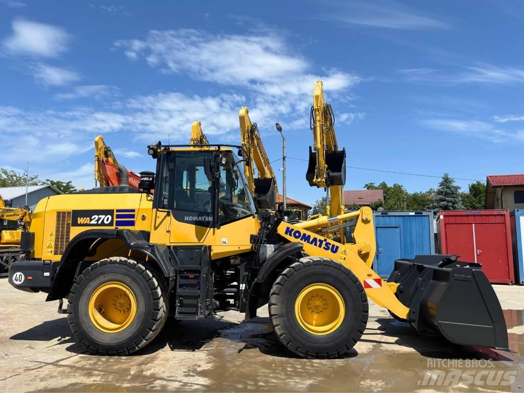 Komatsu WA270-8E0 Iekrāvēji uz riteņiem