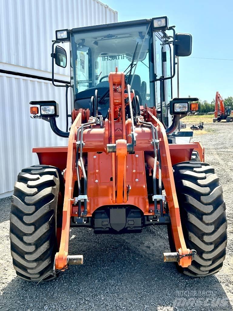 Hitachi ZW 100-6 Iekrāvēji uz riteņiem