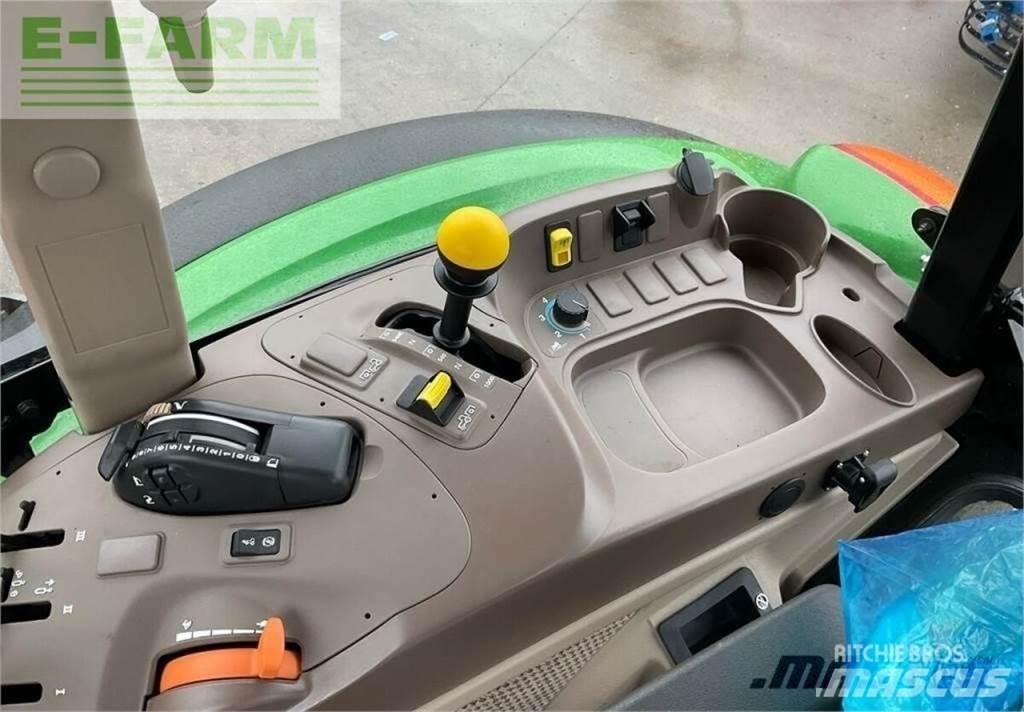 John Deere 5115 m Traktori