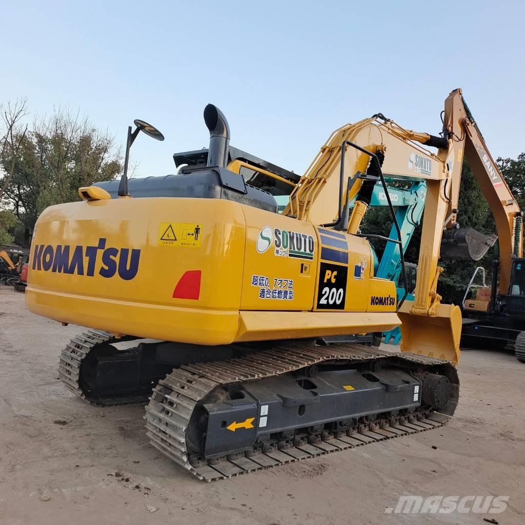 Komatsu PC 200-8 Kāpurķēžu ekskavatori