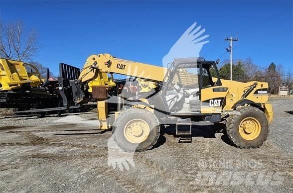 CAT TH560B Teleskopiskie manipulatori