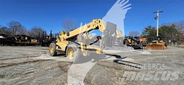 CAT TH560B Teleskopiskie manipulatori