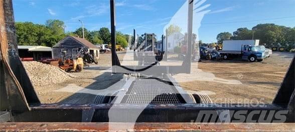 McLendon FT42 Kokmateriālu vešanas piekabes