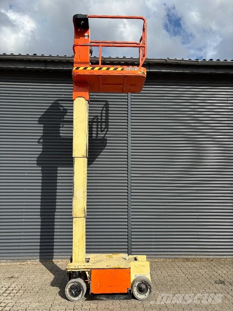JLG 1230 ES Vertikālie pacēlāji
