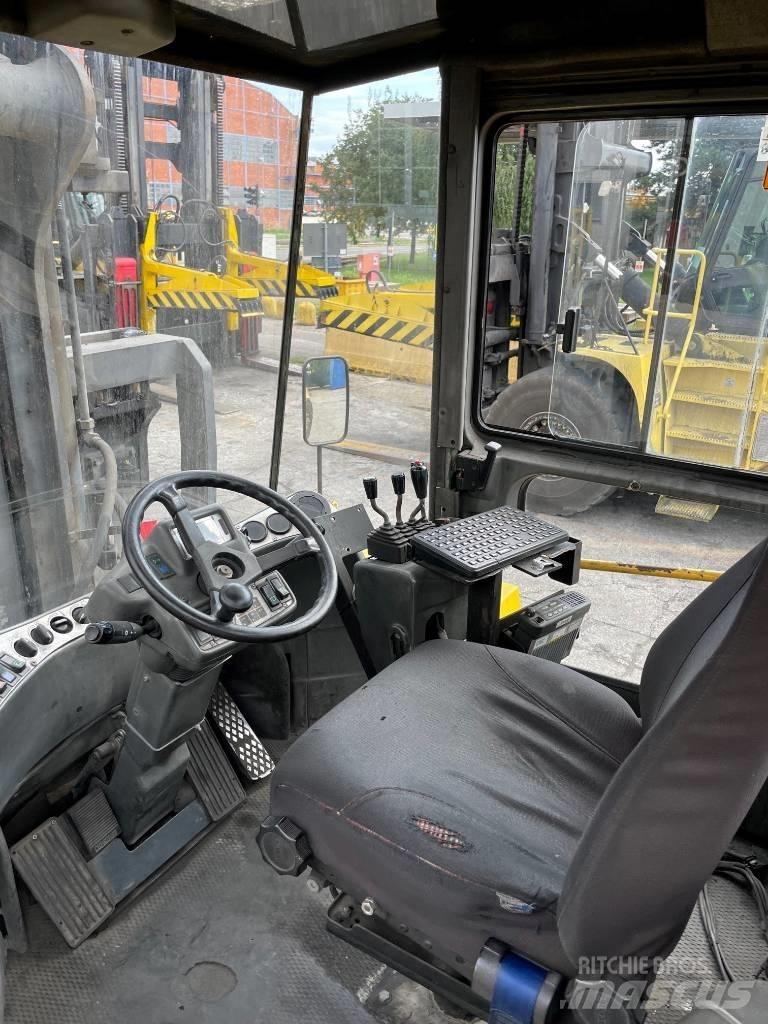 Kalmar DCD370-12 Tehnika ar dīzeļa dzinēju
