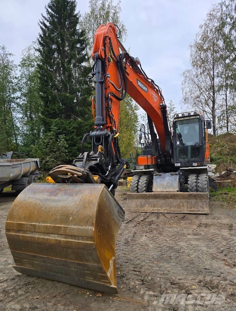 Doosan DX 170 W-5 Ekskavatori uz riteņiem