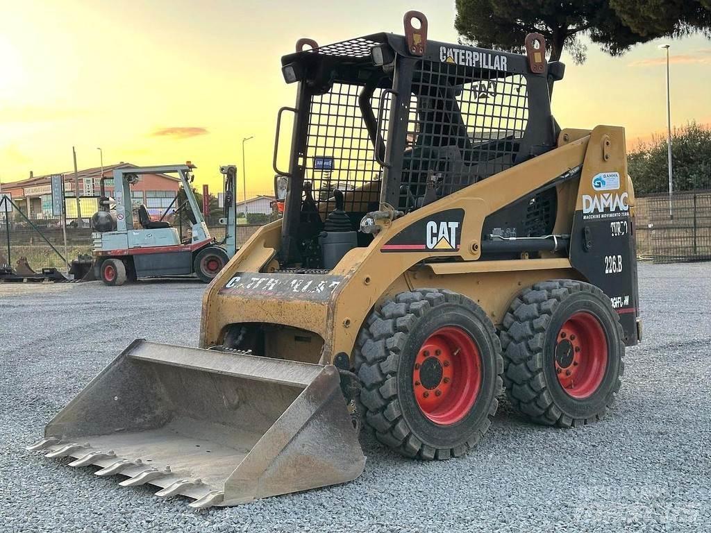 CAT 226BHF Mini iekrāvēji