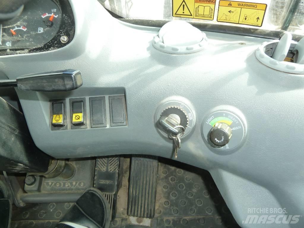 Volvo L 60 E Iekrāvēji uz riteņiem