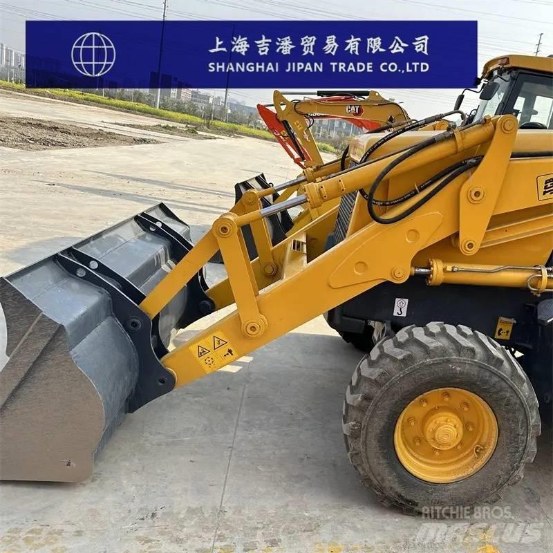 JCB 3 CX Iekrāvēji uz riteņiem