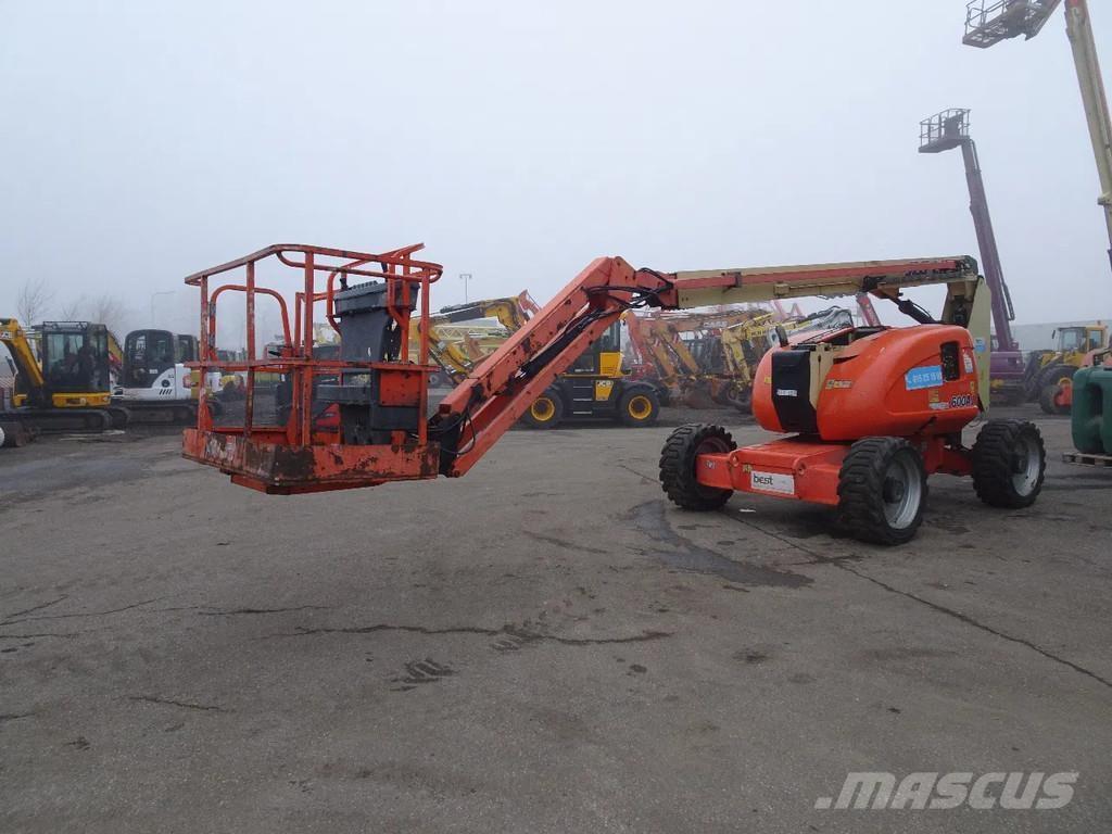 JLG 600AJ Strēles pacēlāji