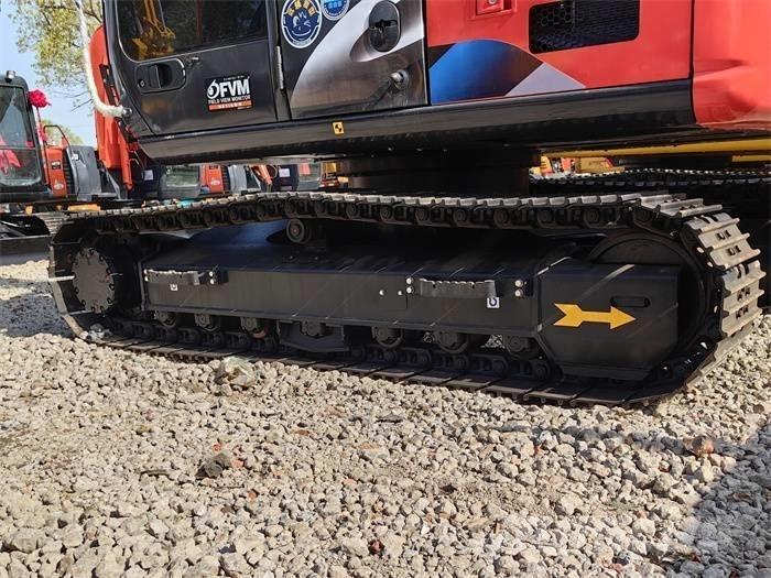 Hitachi ZX 130 Kāpurķēžu ekskavatori