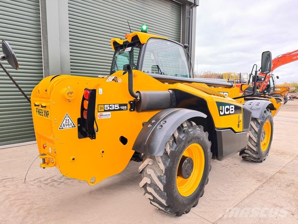 JCB 535-125 Hiviz Teleskopiskie manipulatori