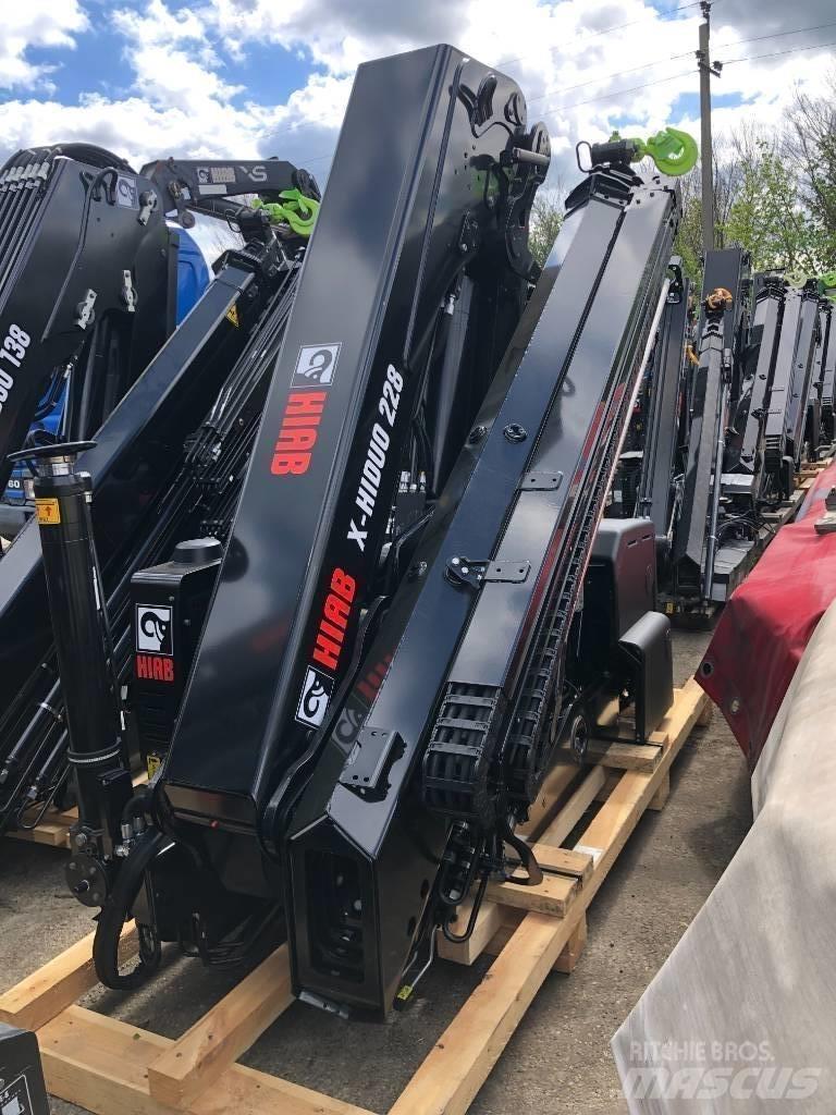 HIAB X-HiDuo 228 E-4 Iekrāvēju krāni