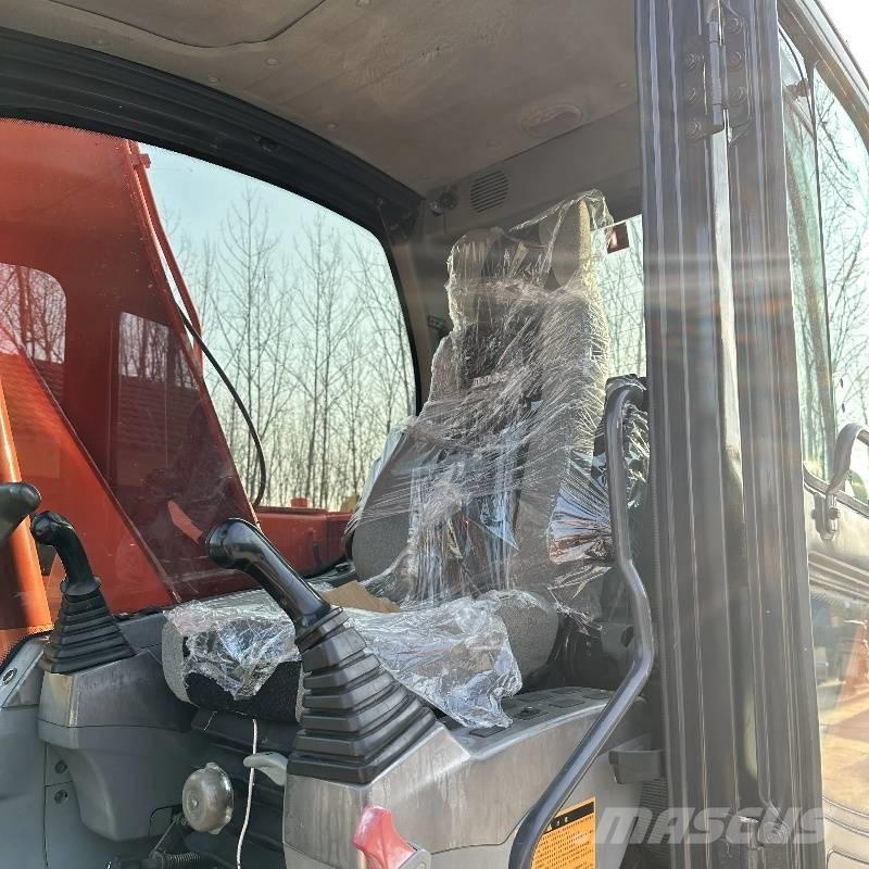 Doosan DX 140 Vidēja lieluma ekskavatori 7 t - 12 t