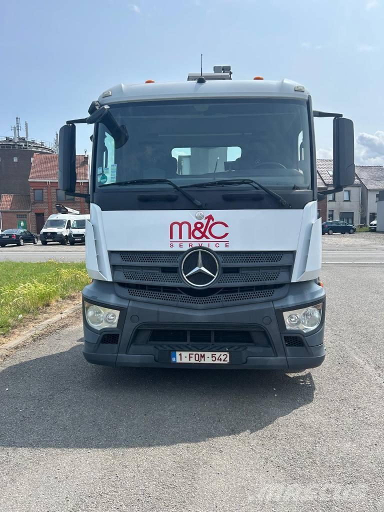 Mercedes-Benz Antos Pacēlāji uz automašīnas bāzes