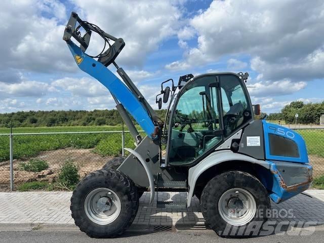 Kramer 950 Iekrāvēji uz riteņiem