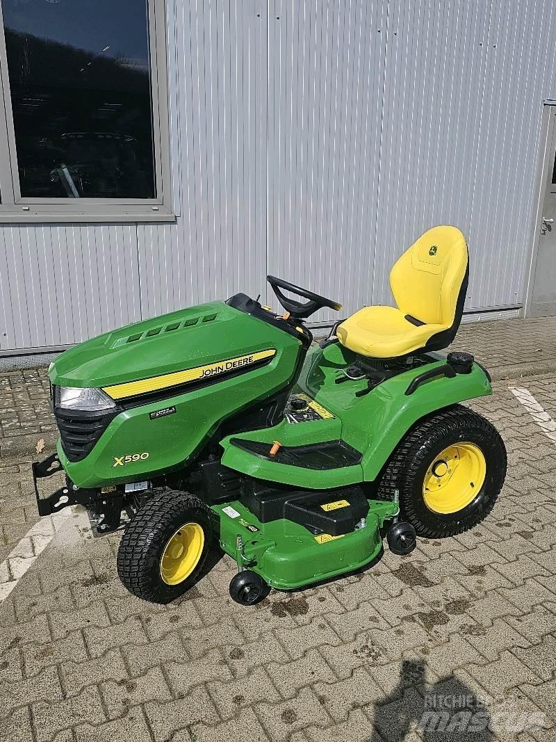 John Deere X590 Pļaujmašīnas