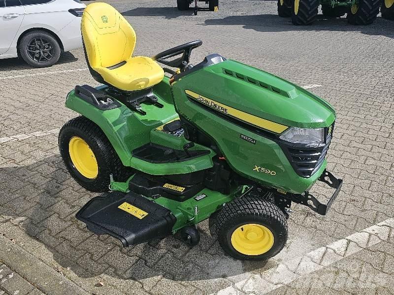 John Deere X590 Pļaujmašīnas
