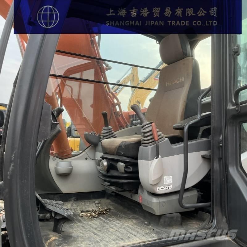 Hitachi ZX 130 K Kāpurķēžu ekskavatori