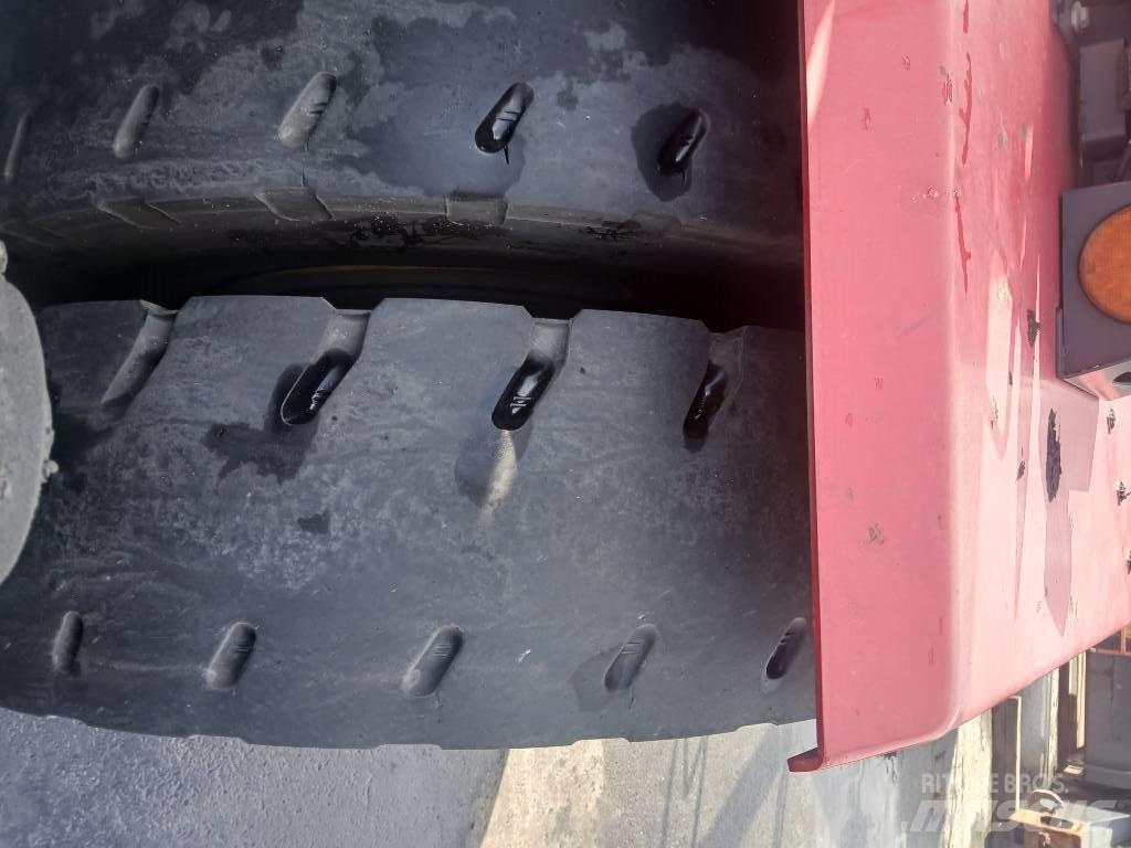 Kalmar DCG100-45ED7 Konteineru manipulatori
