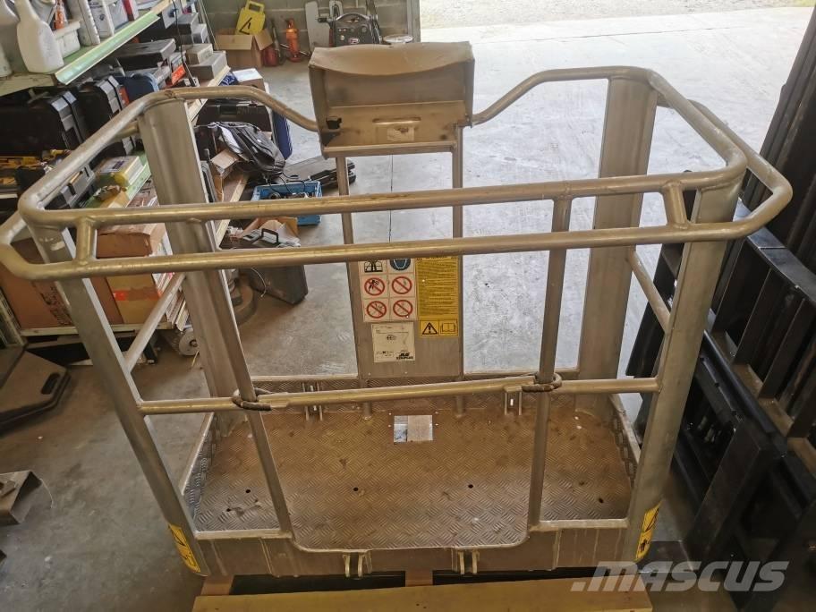 JLG X 20 J Strēles un kausi