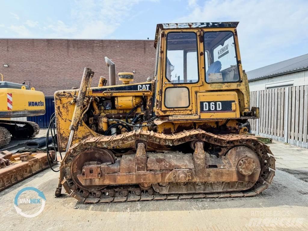 CAT D6D Kāpurķēžu buldozeri
