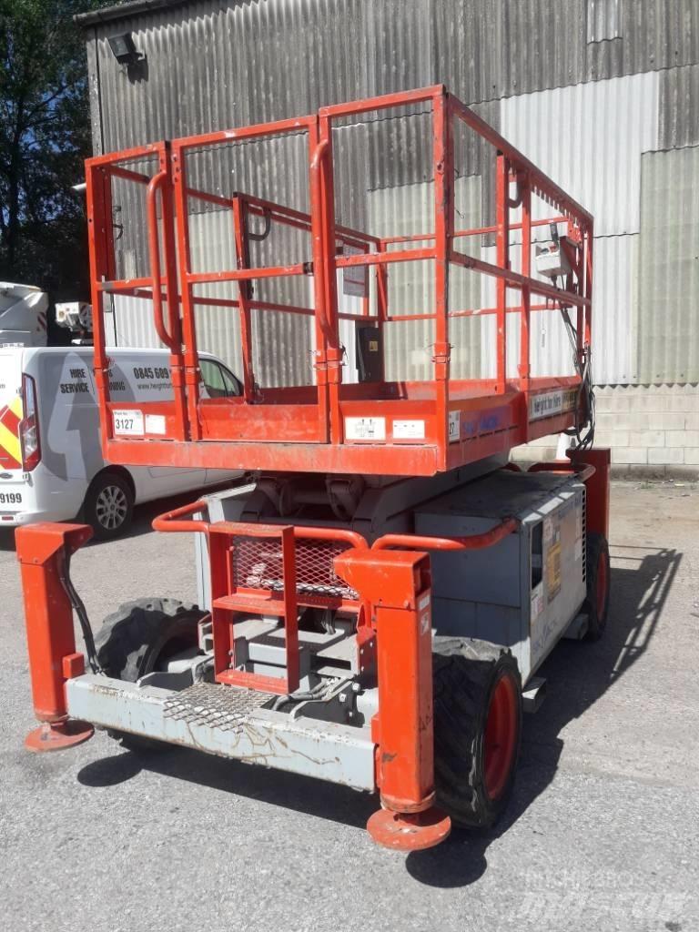 SkyJack SJ 6832 RT Šķerveida pacēlāji