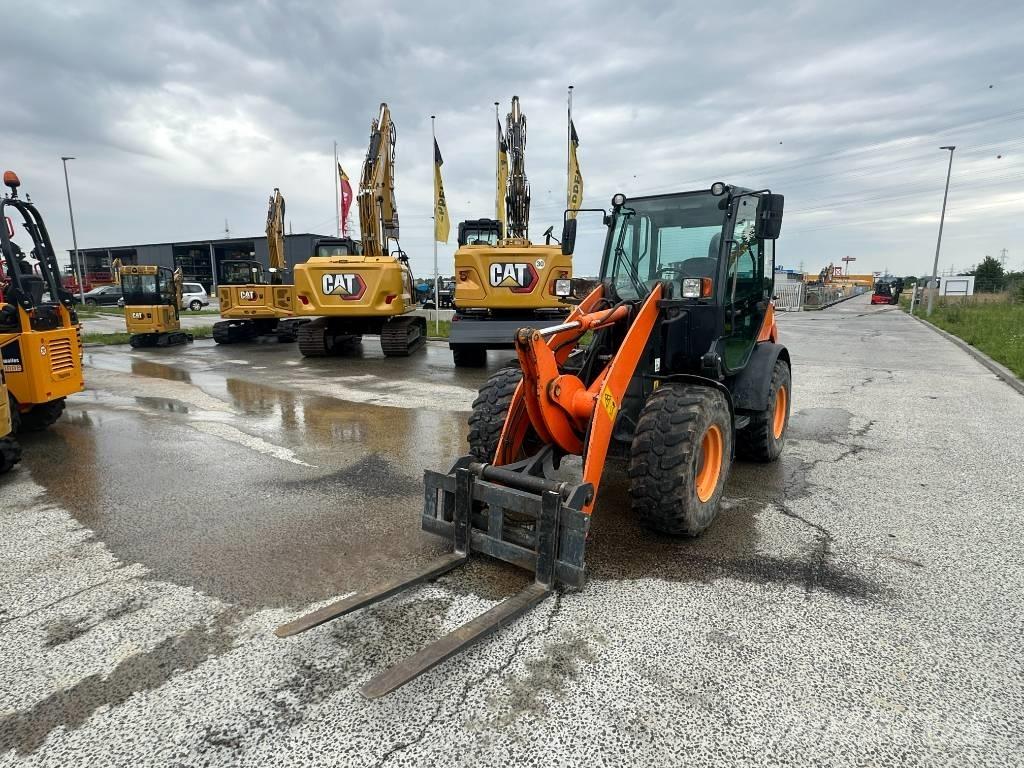 Komatsu WA 70 Iekrāvēji uz riteņiem