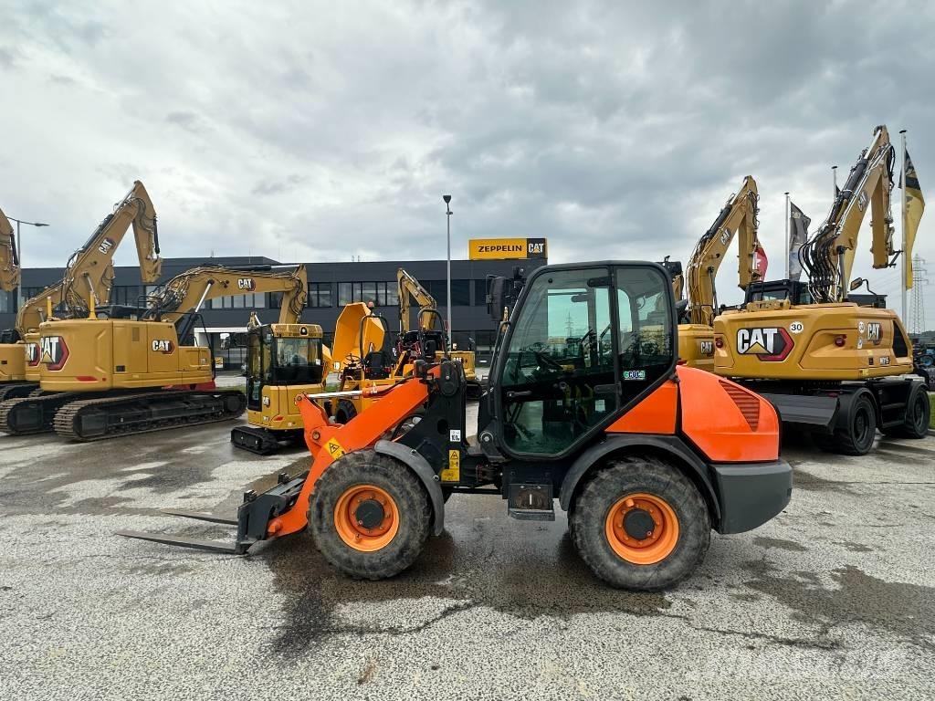 Komatsu WA 70 Iekrāvēji uz riteņiem