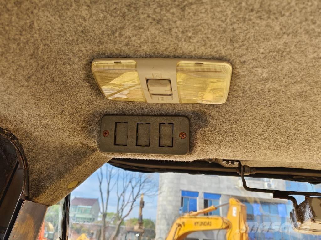 Komatsu WA 500-3 Iekrāvēji uz riteņiem