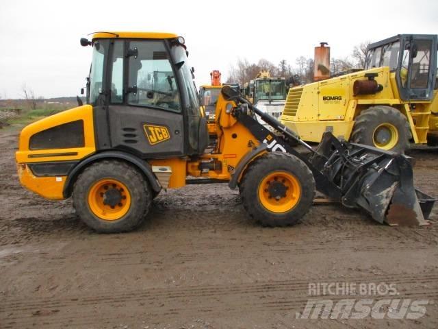 JCB 407 409 Iekrāvēji uz riteņiem