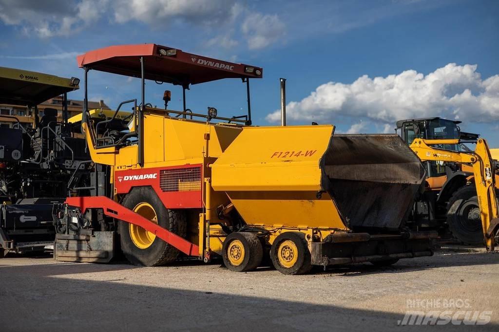 Dynapac F121-4W Asfalta klājēji