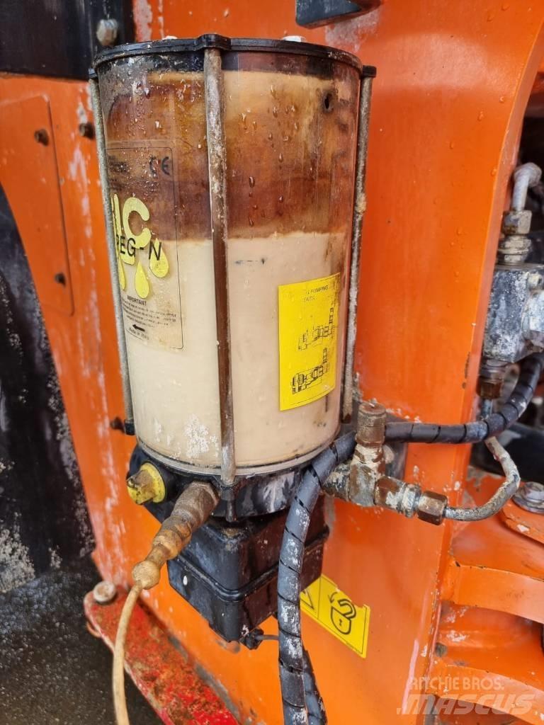 Hitachi ZW 250 Iekrāvēji uz riteņiem
